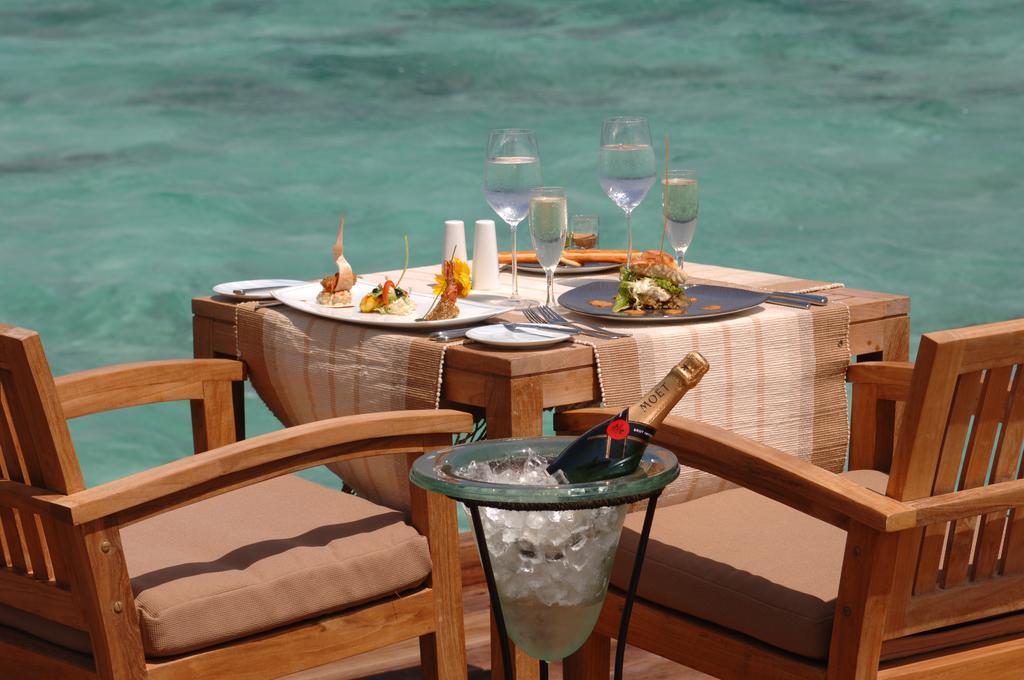Adaaran Prestige Water Villas Meedhoo  Exterior foto