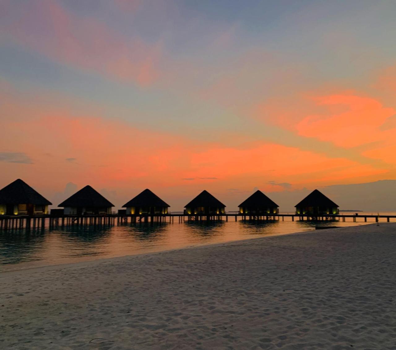 Adaaran Prestige Water Villas Meedhoo  Exterior foto